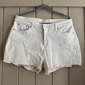Denizen from Levi's Off-White Jean Shorts